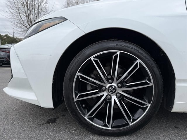 2019 Toyota AVALON SEDAN