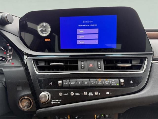 2023 Lexus ES 250 AWD Base