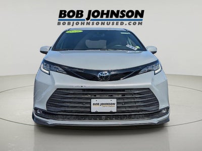 2026 Toyota Sienna Woodland Edition