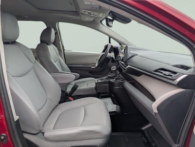 2022 Toyota Sienna XLE 8-Passenger