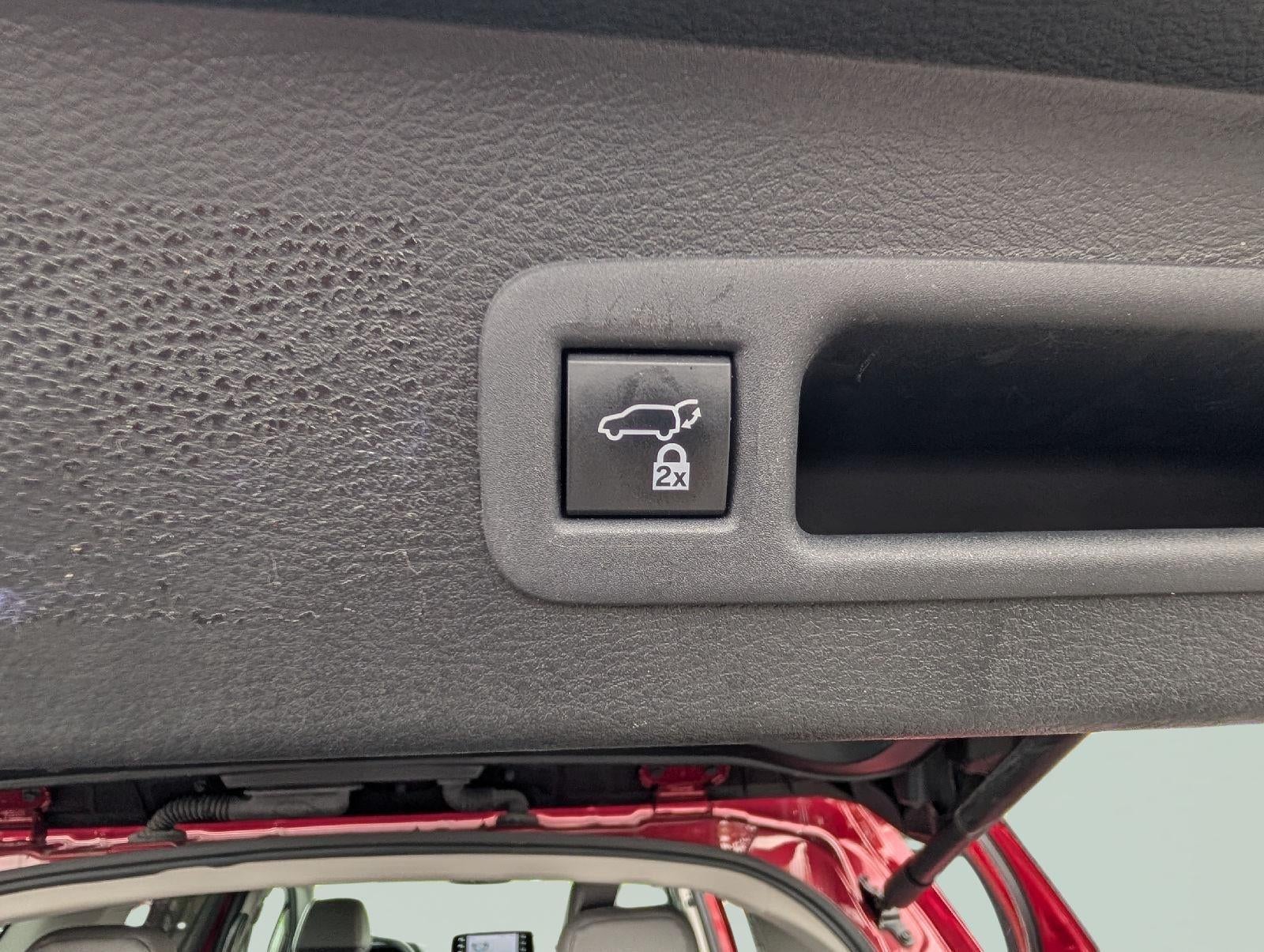 2022 Toyota Sienna XLE 8-Passenger