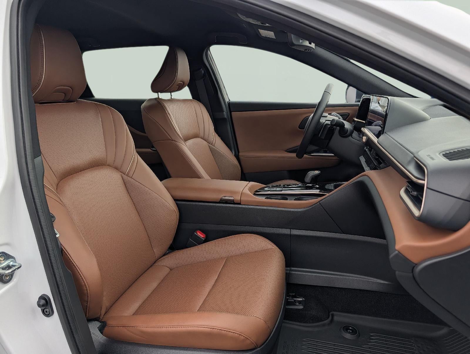 2025 Toyota Crown Signia XLE