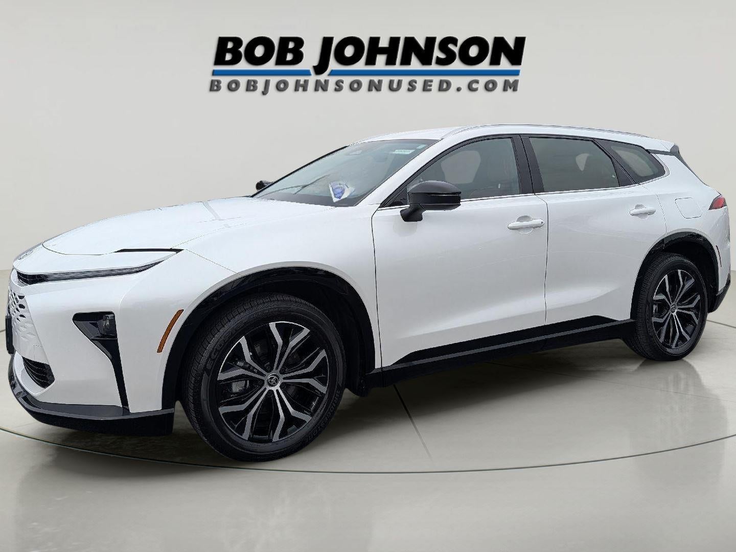 2025 Toyota Crown Signia XLE