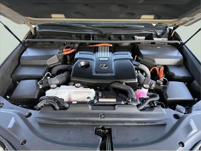 2025 Lexus LX 700h OVERTRAIL