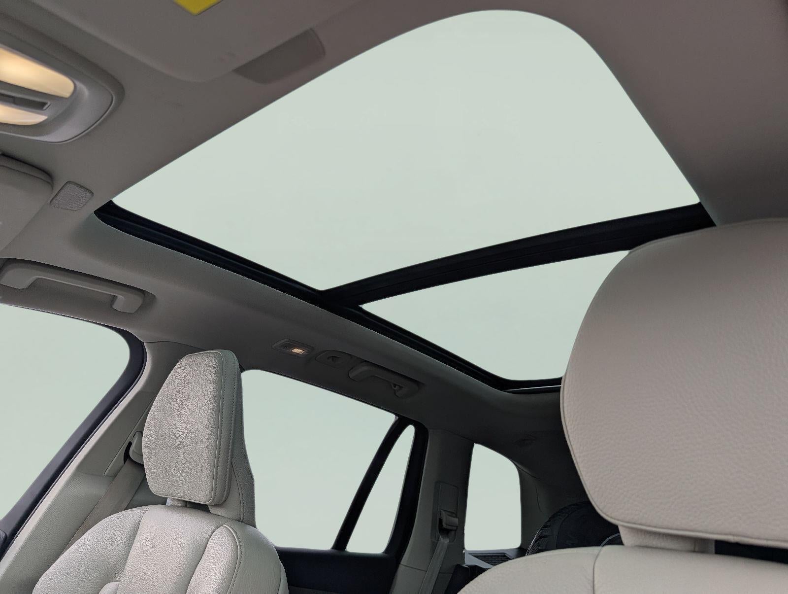 2023 Volvo XC90 SUBN