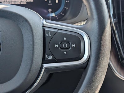 2022 Volvo XC60 Momentum