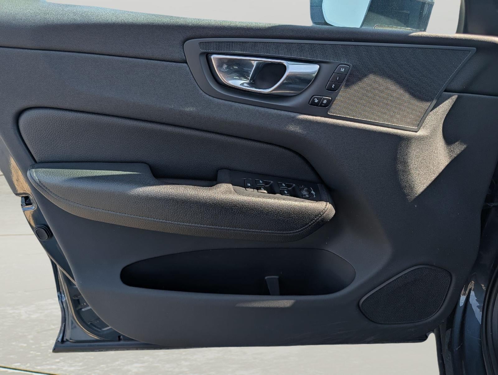 2022 Volvo XC60 Momentum