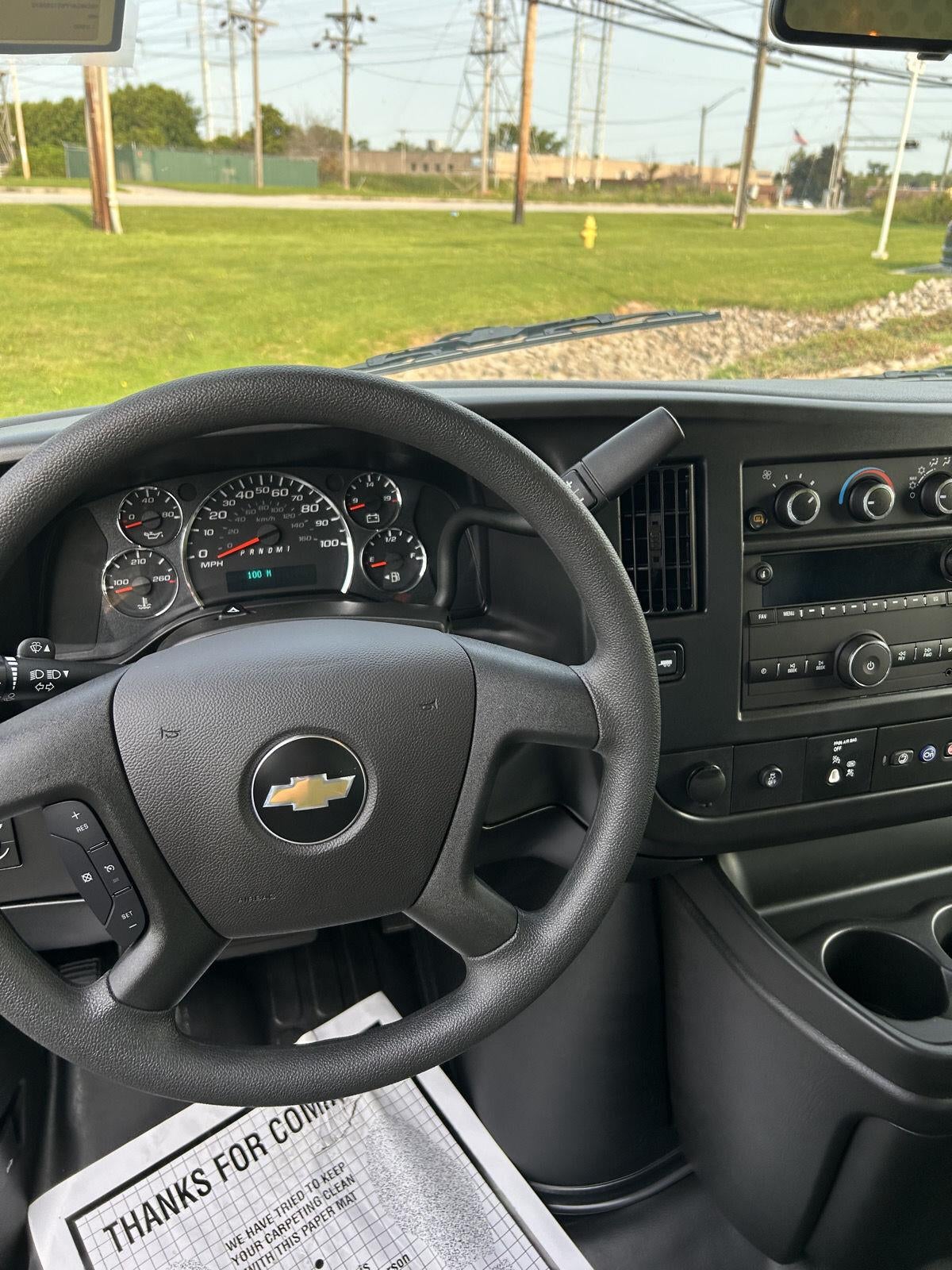 2025 Chevrolet Express Cargo WT