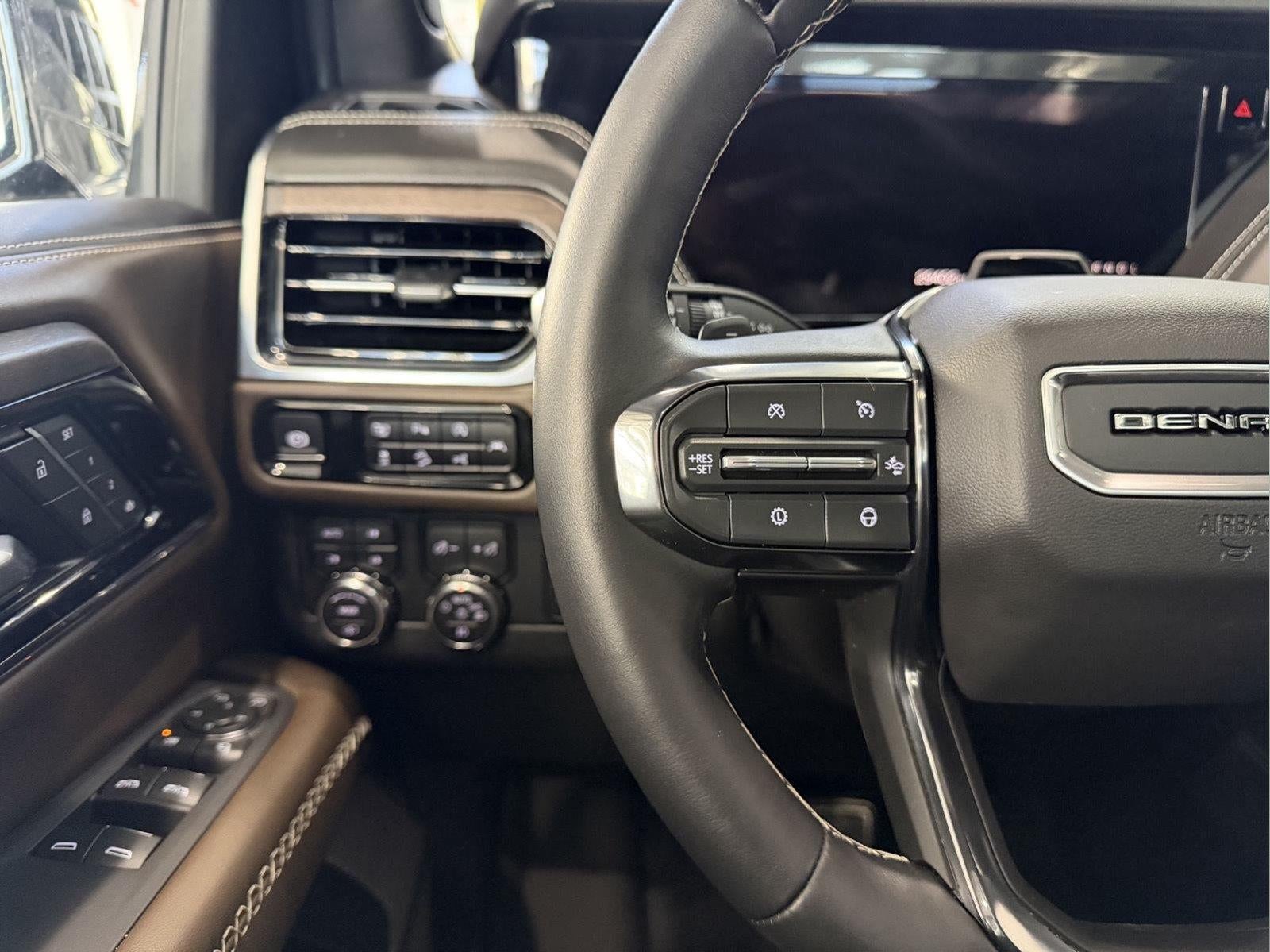 2025 GMC Yukon Denali Ultimate