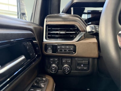 2025 GMC Yukon Denali Ultimate