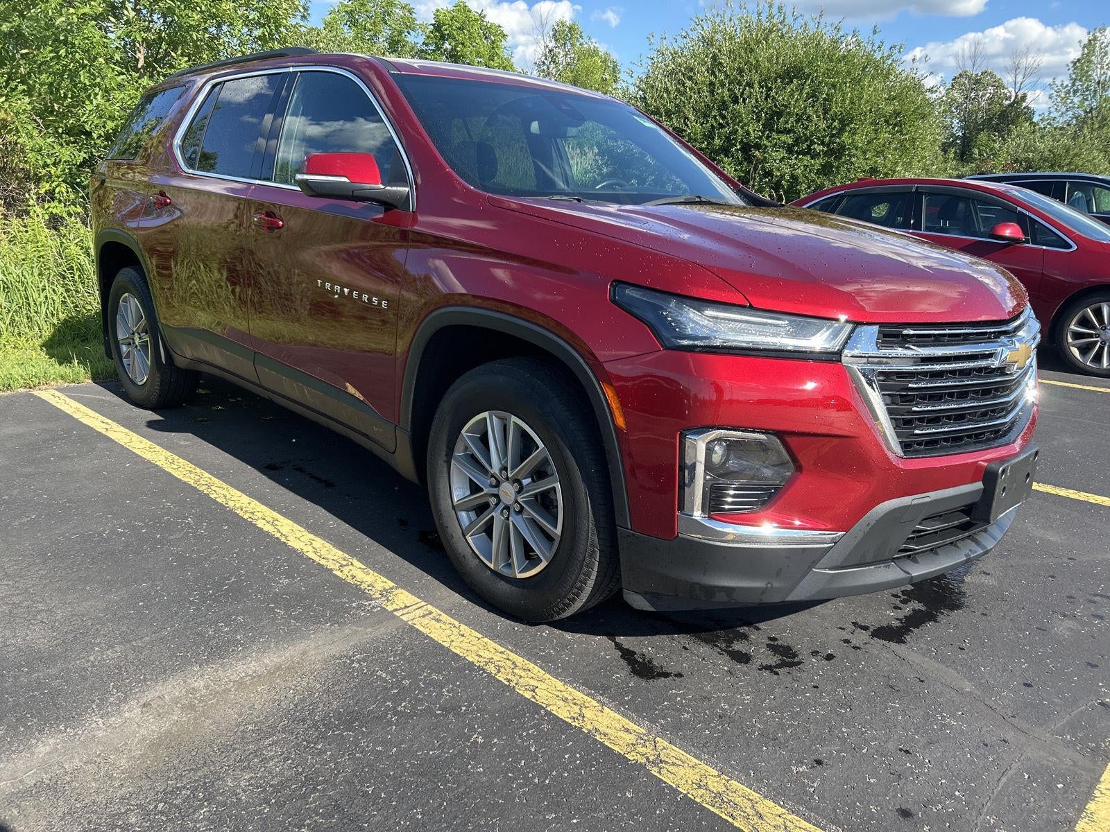 2023 Chevrolet Traverse LT Cloth