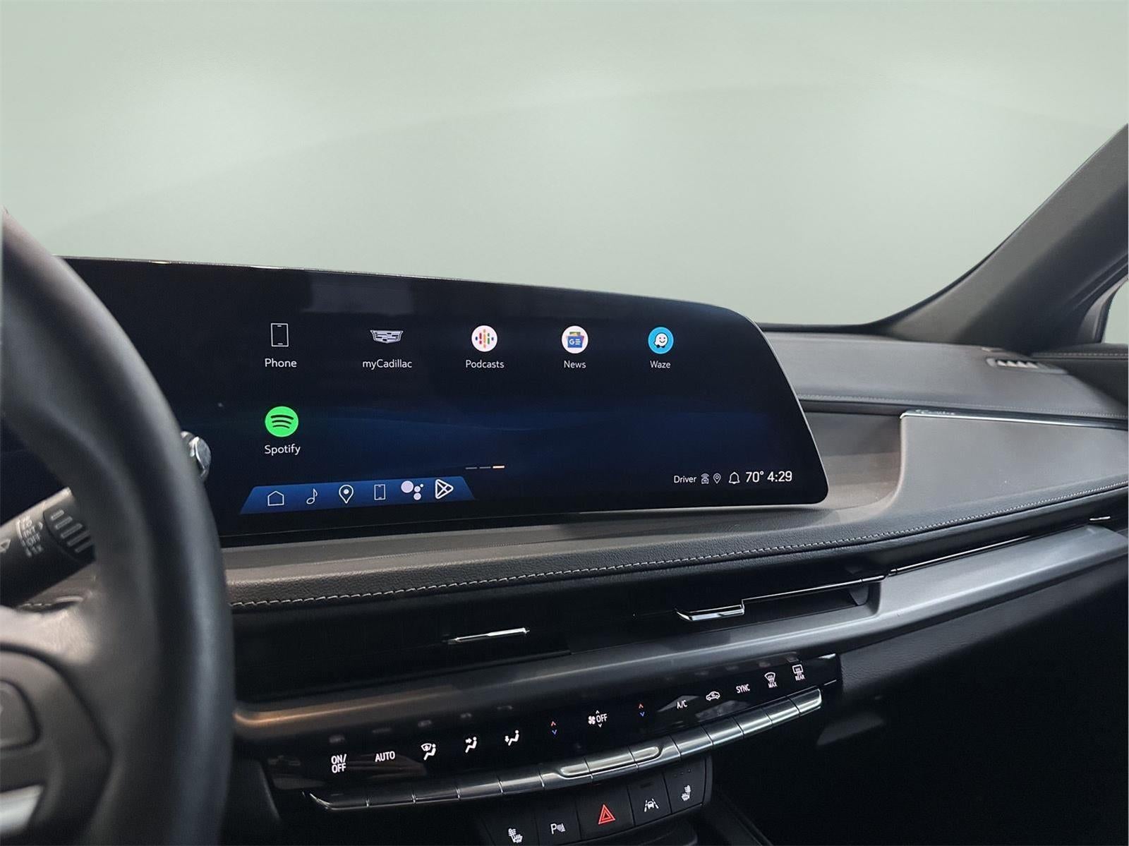 2024 Cadillac XT4 Luxury