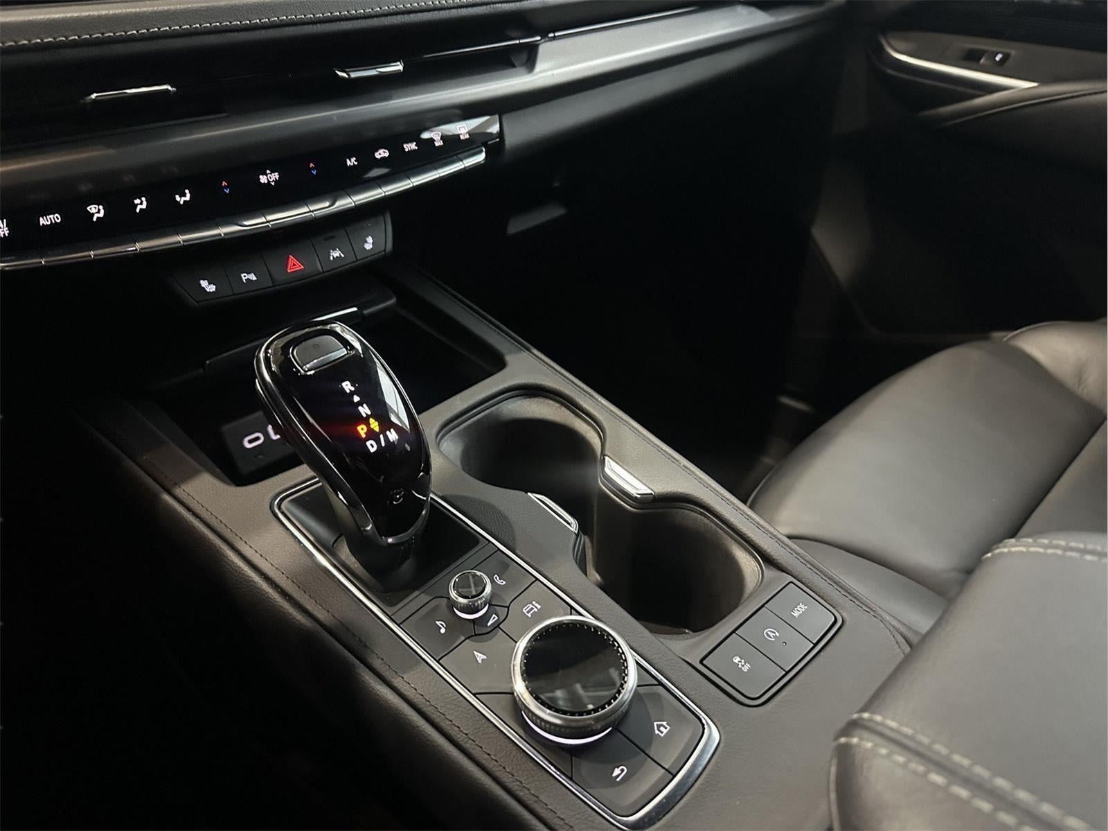 2024 Cadillac XT4 Luxury