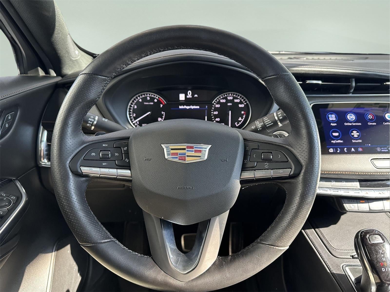 2022 Cadillac XT4 Luxury