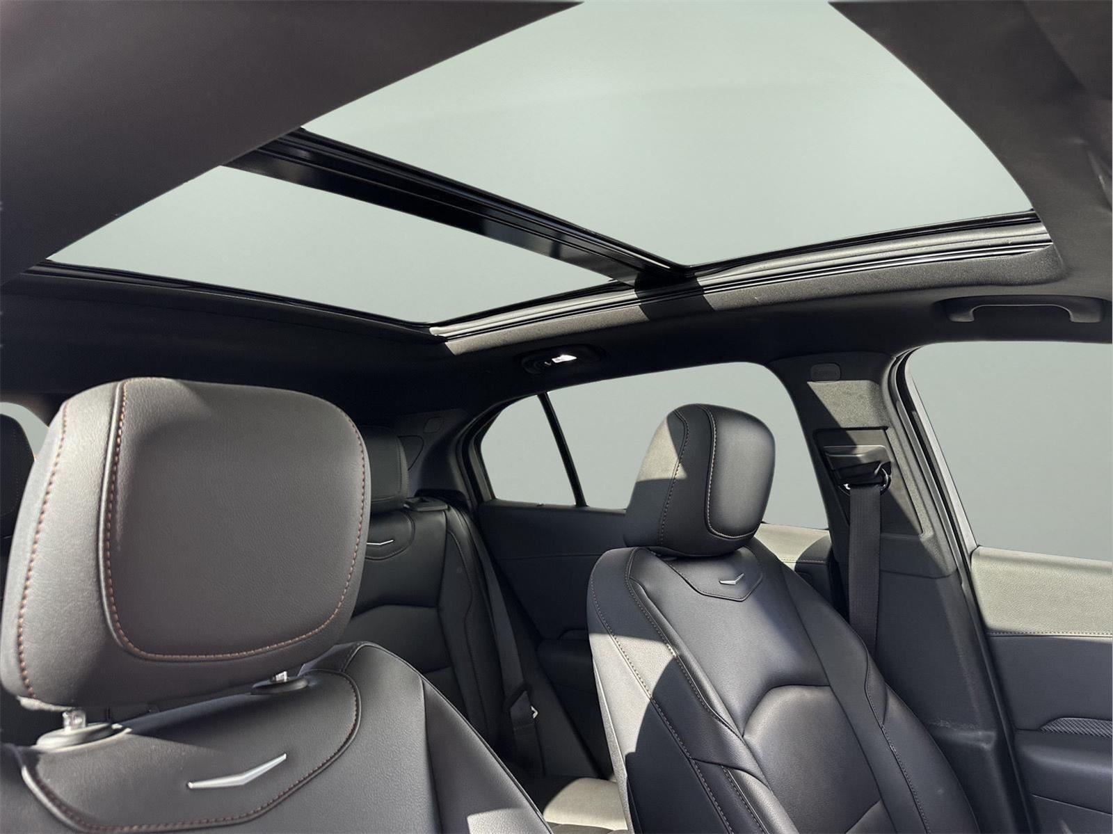 2022 Cadillac XT4 Luxury