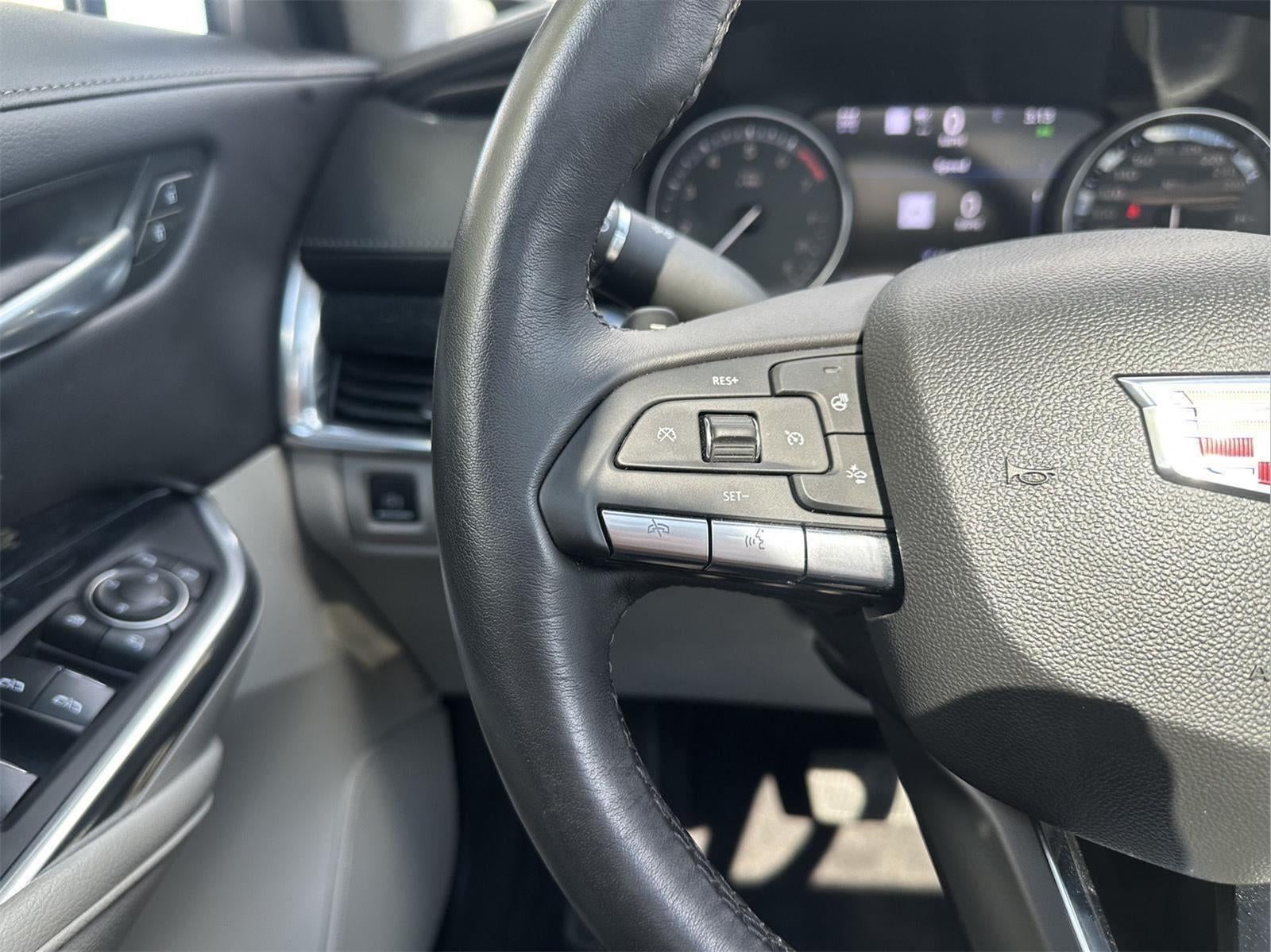 2023 Cadillac XT4 Premium Luxury