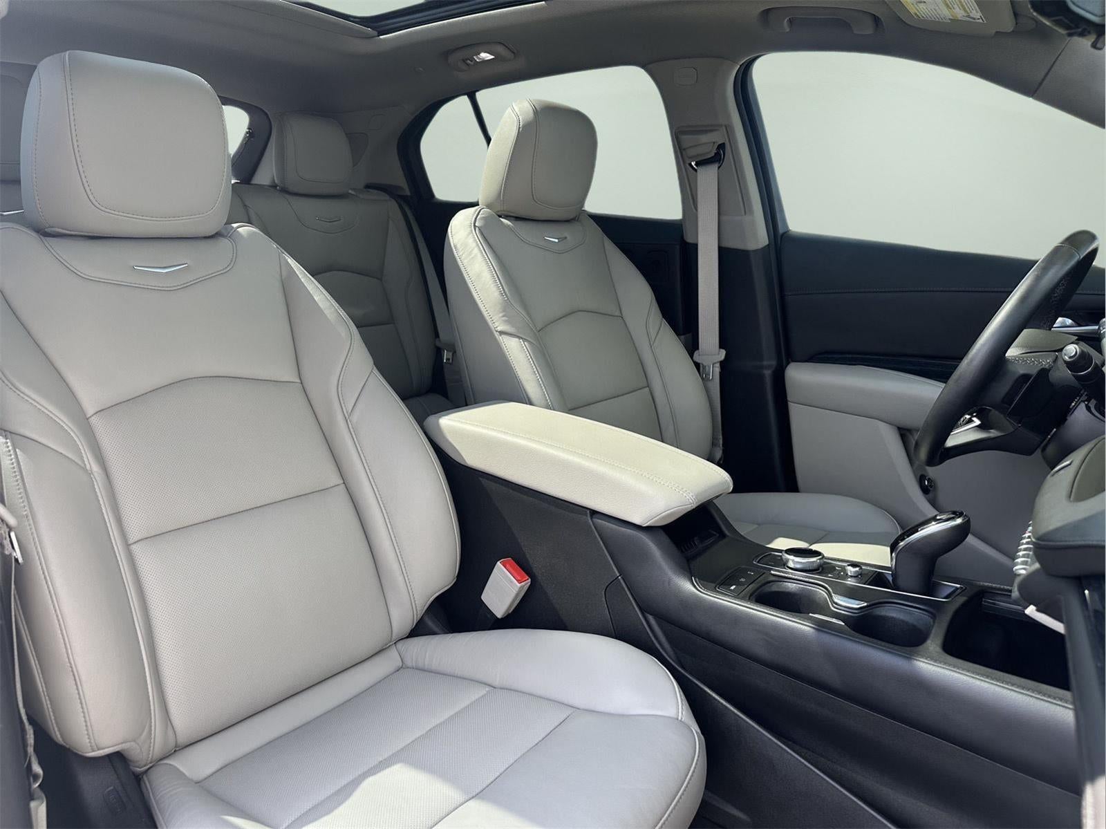 2023 Cadillac XT4 Premium Luxury