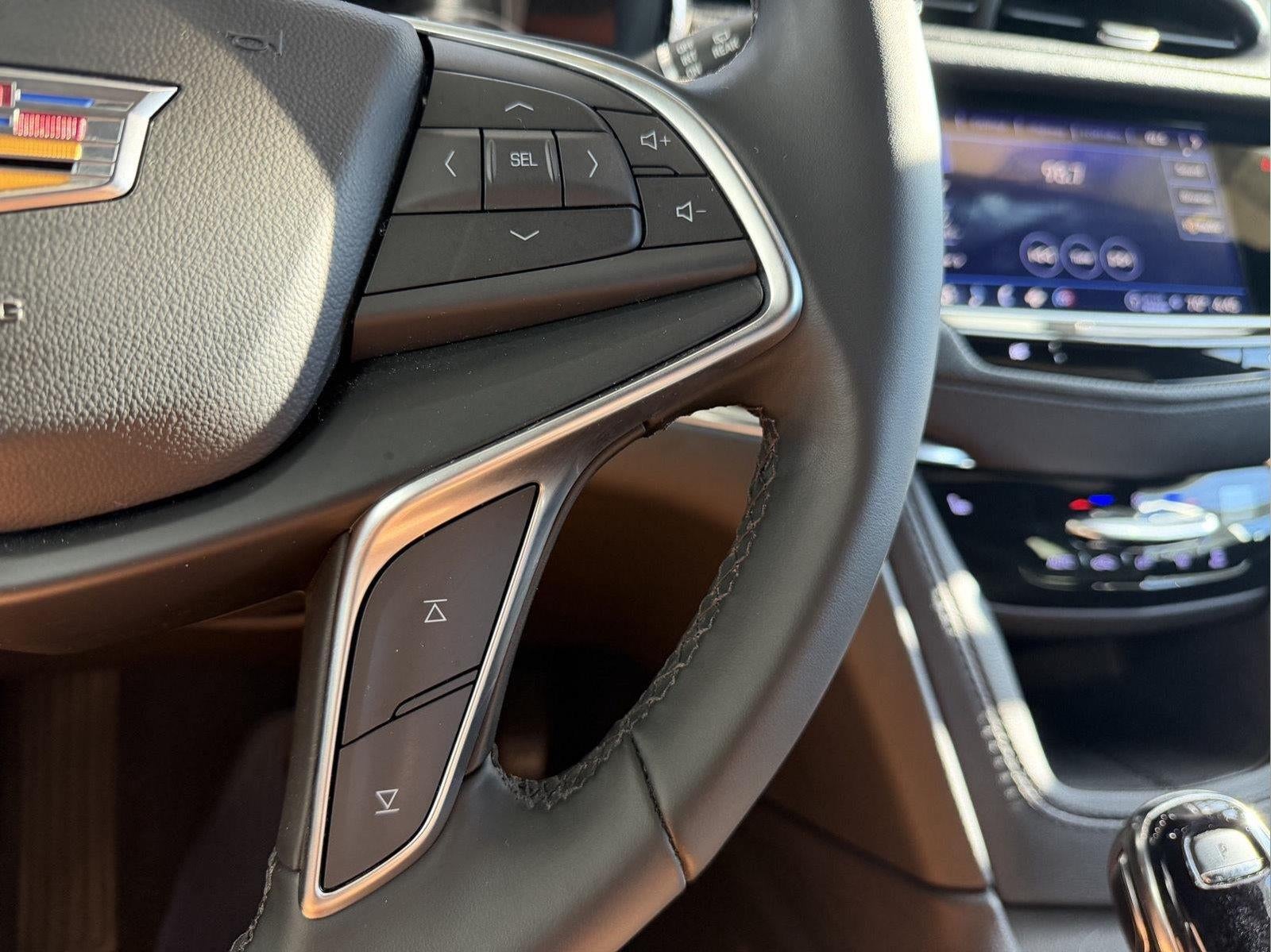 2024 Cadillac XT5 Luxury