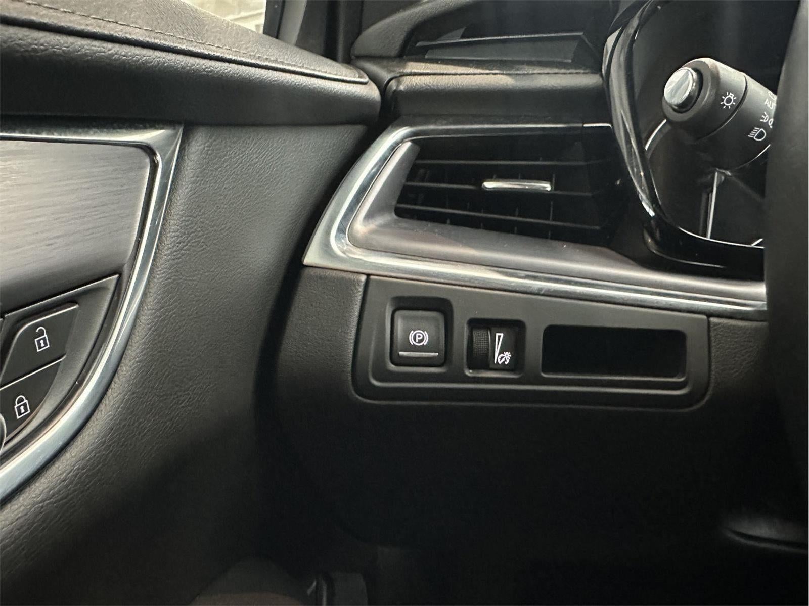 2023 Cadillac XT5 Luxury