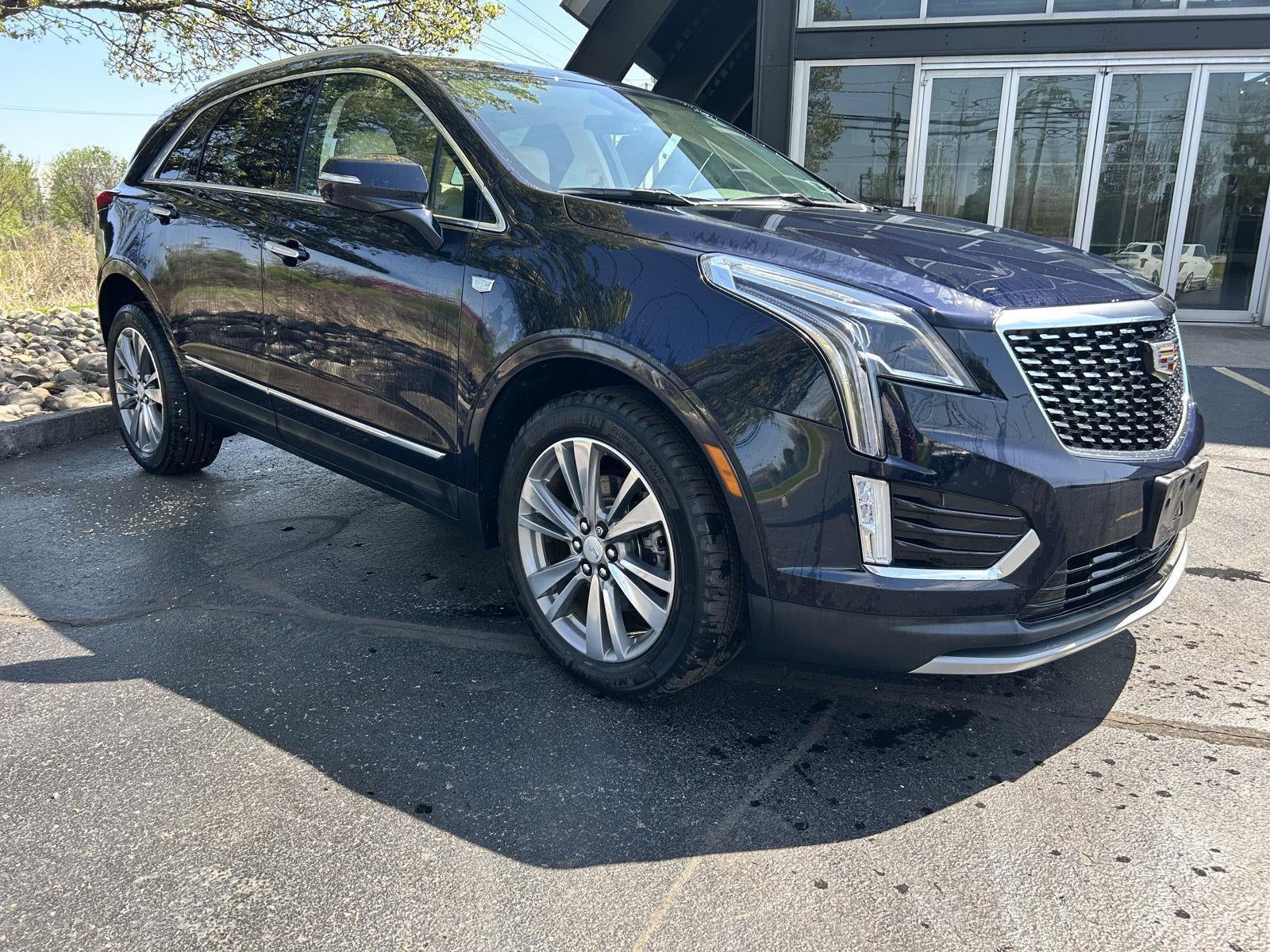 2022 Cadillac XT5 Premium Luxury