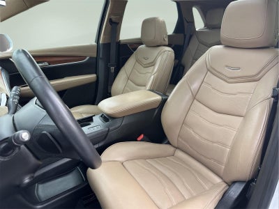 2017 Cadillac XT5 Platinum AWD