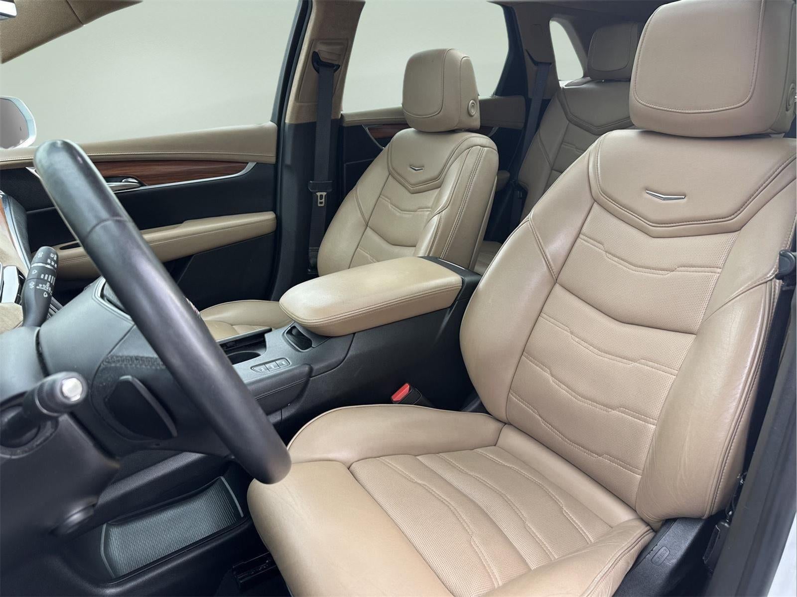 2017 Cadillac XT5 Platinum AWD