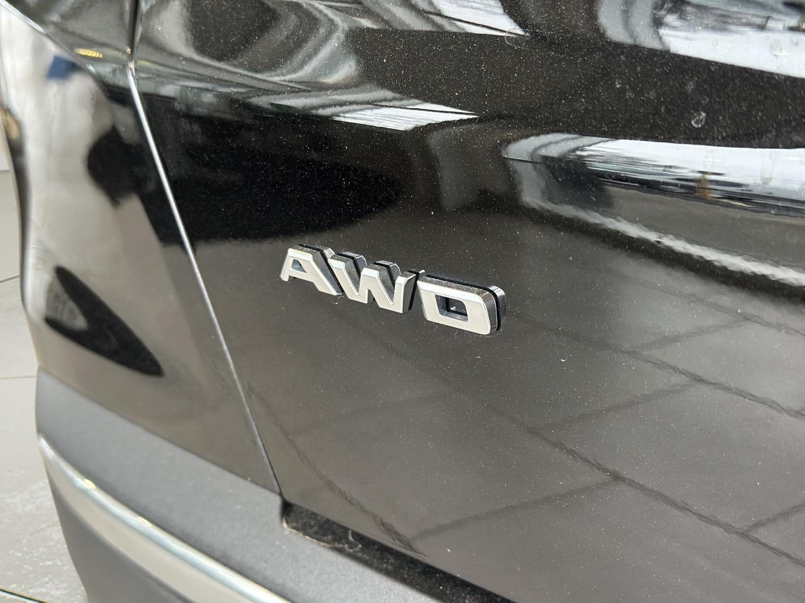 2025 Cadillac XT5 Sport