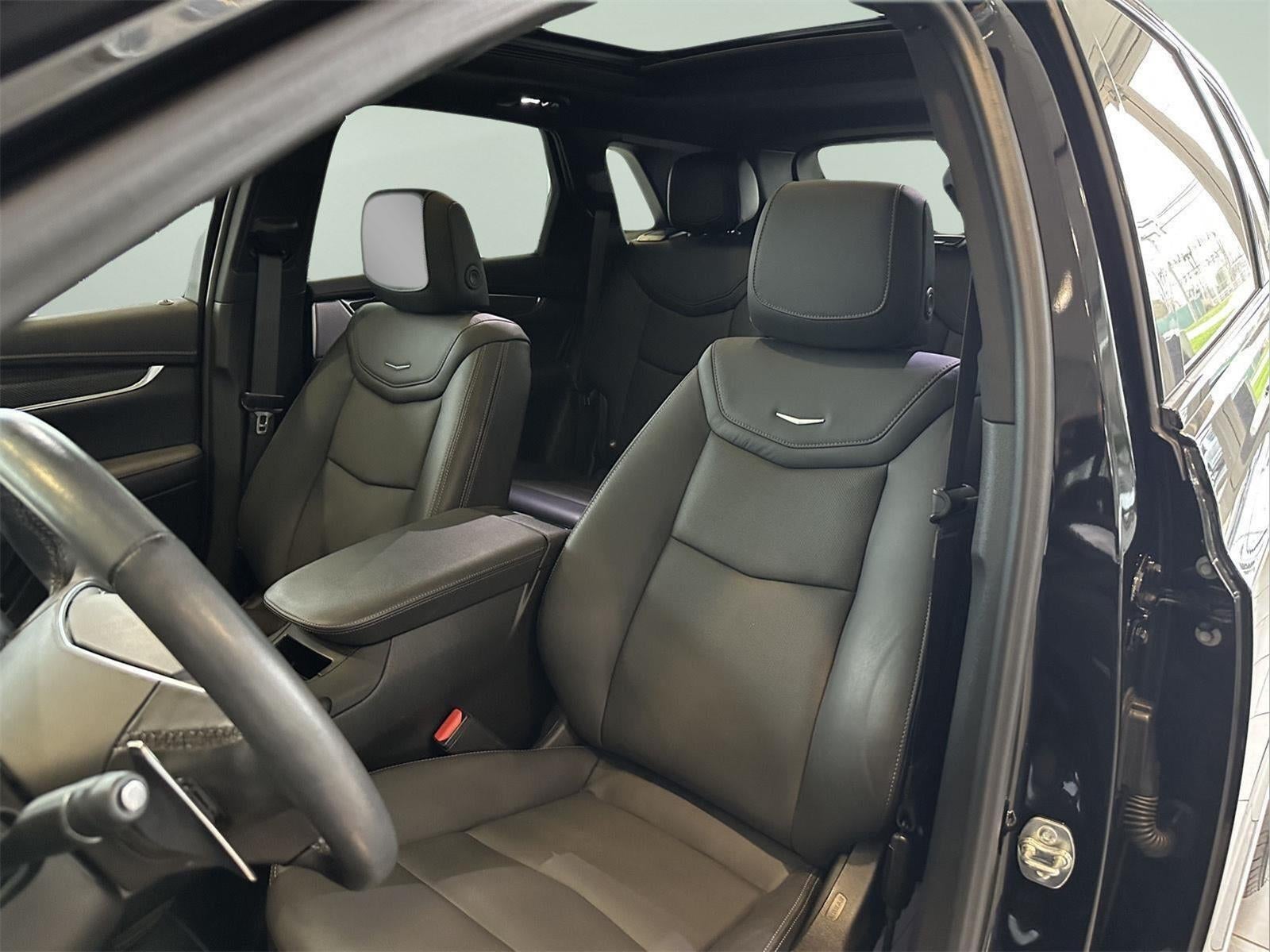 2025 Cadillac XT5 Sport