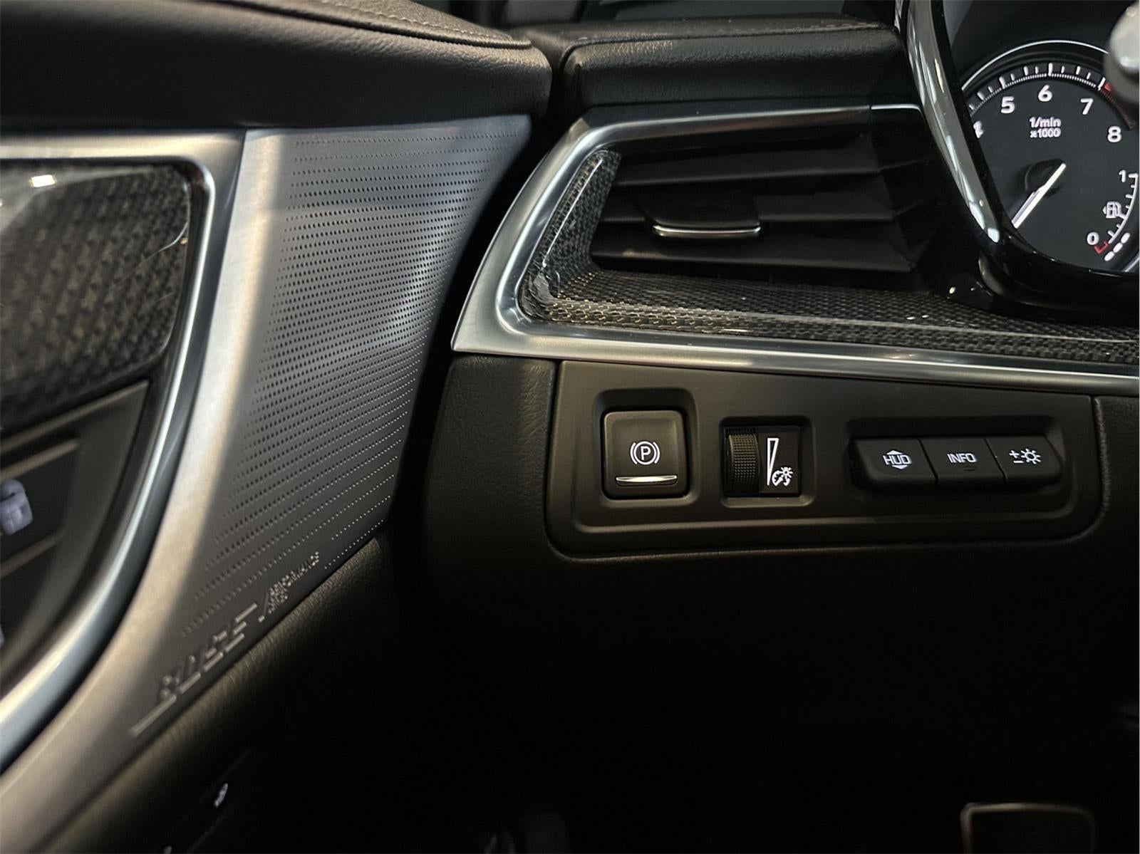 2025 Cadillac XT5 Sport