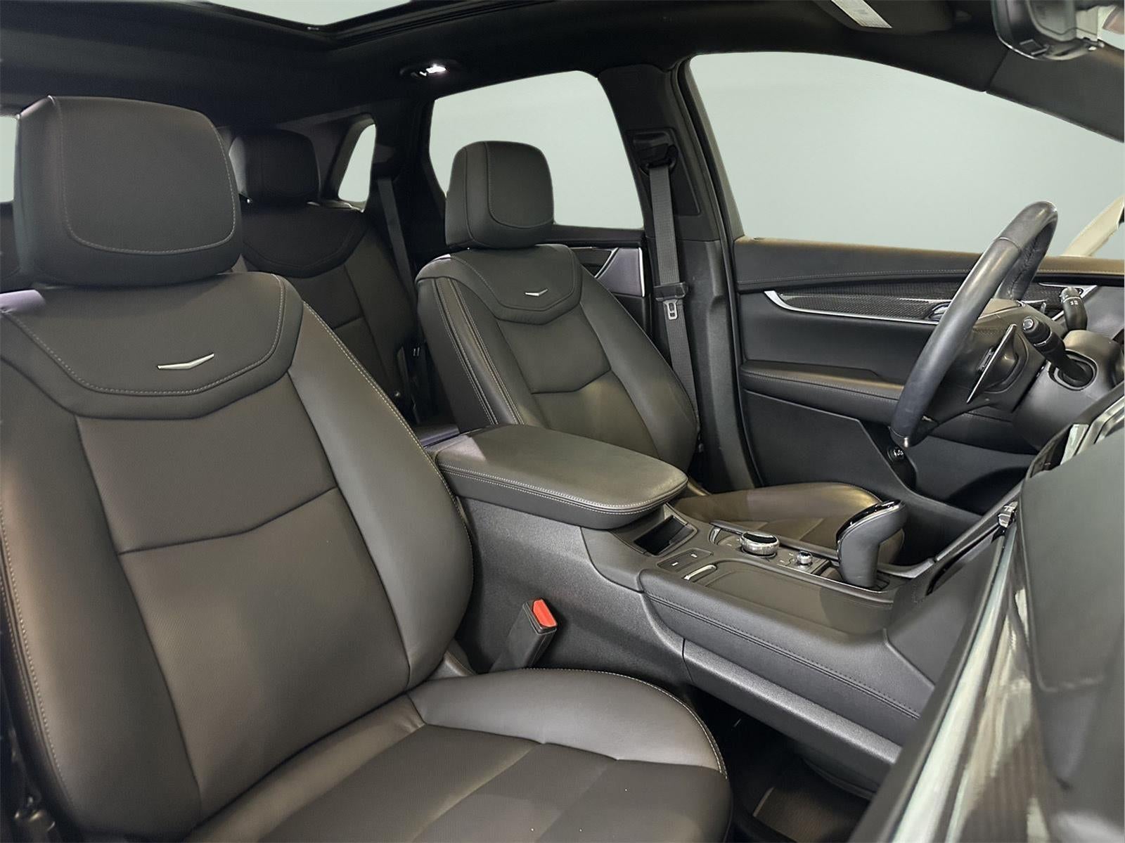 2025 Cadillac XT5 Sport