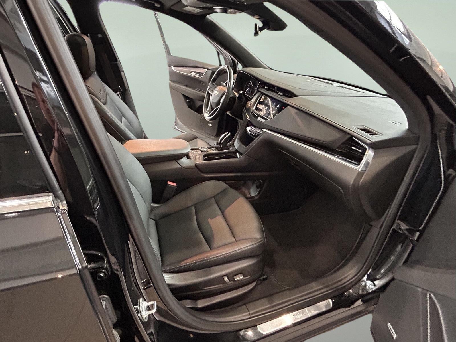 2024 Cadillac XT6 Luxury