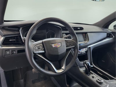 2024 Cadillac XT6 Luxury