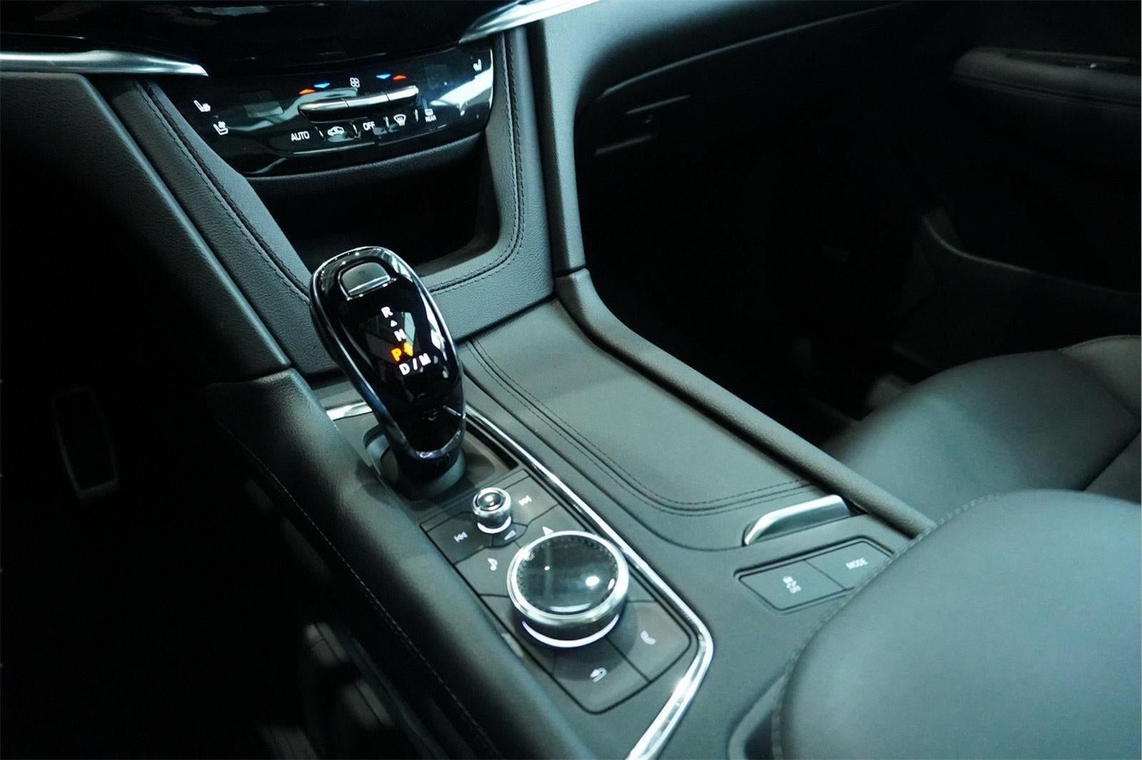 2023 Cadillac XT6 Sport