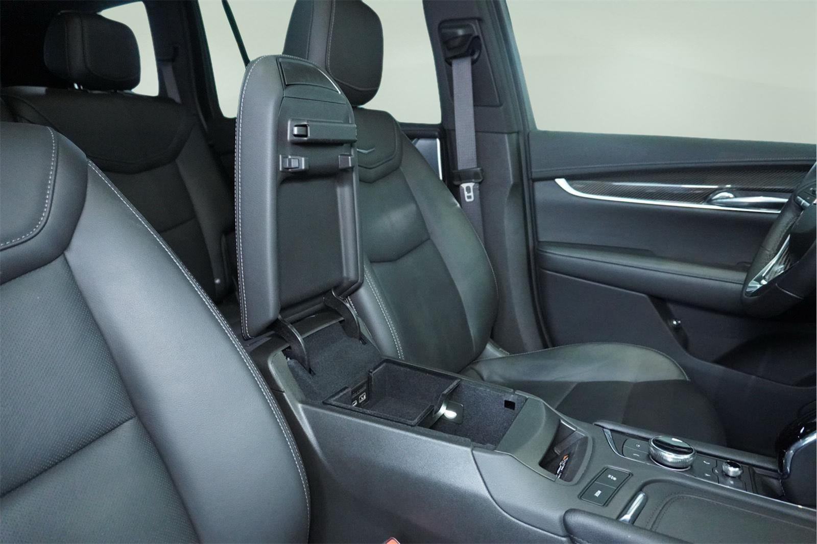 2023 Cadillac XT6 Sport