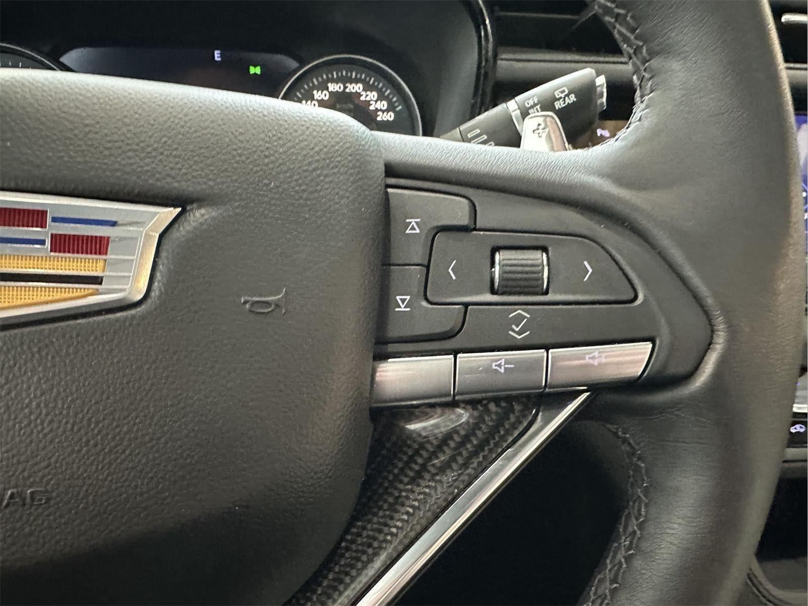 2024 Cadillac XT6 Sport