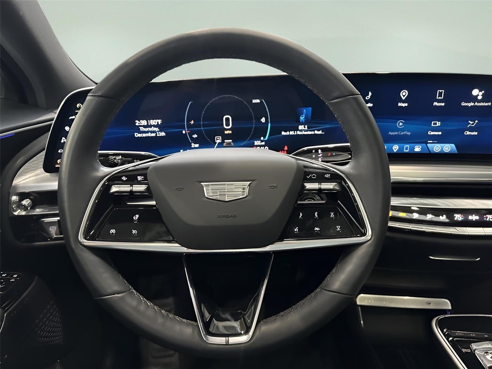 2024 Cadillac LYRIQ Luxury 1