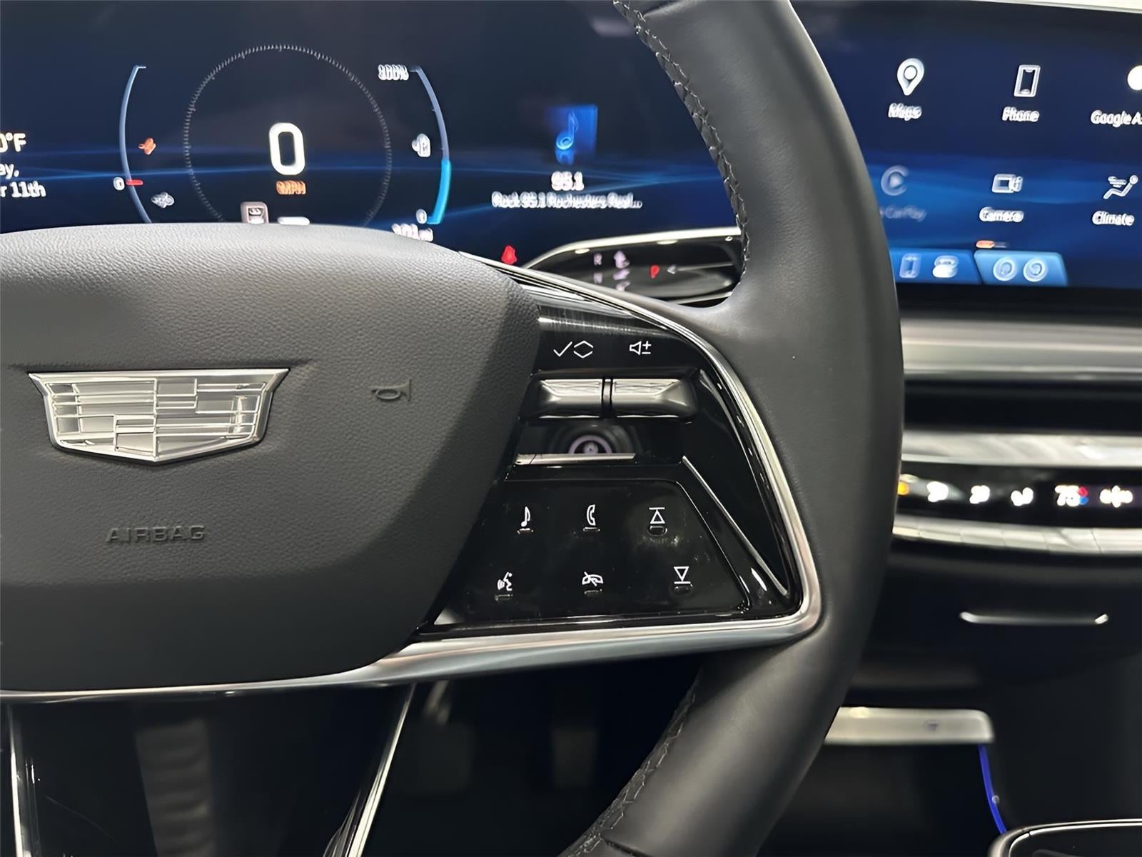 2024 Cadillac LYRIQ Luxury 1