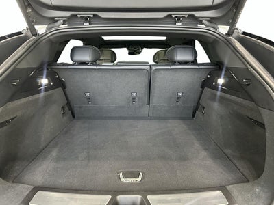 2024 Cadillac LYRIQ Luxury 1