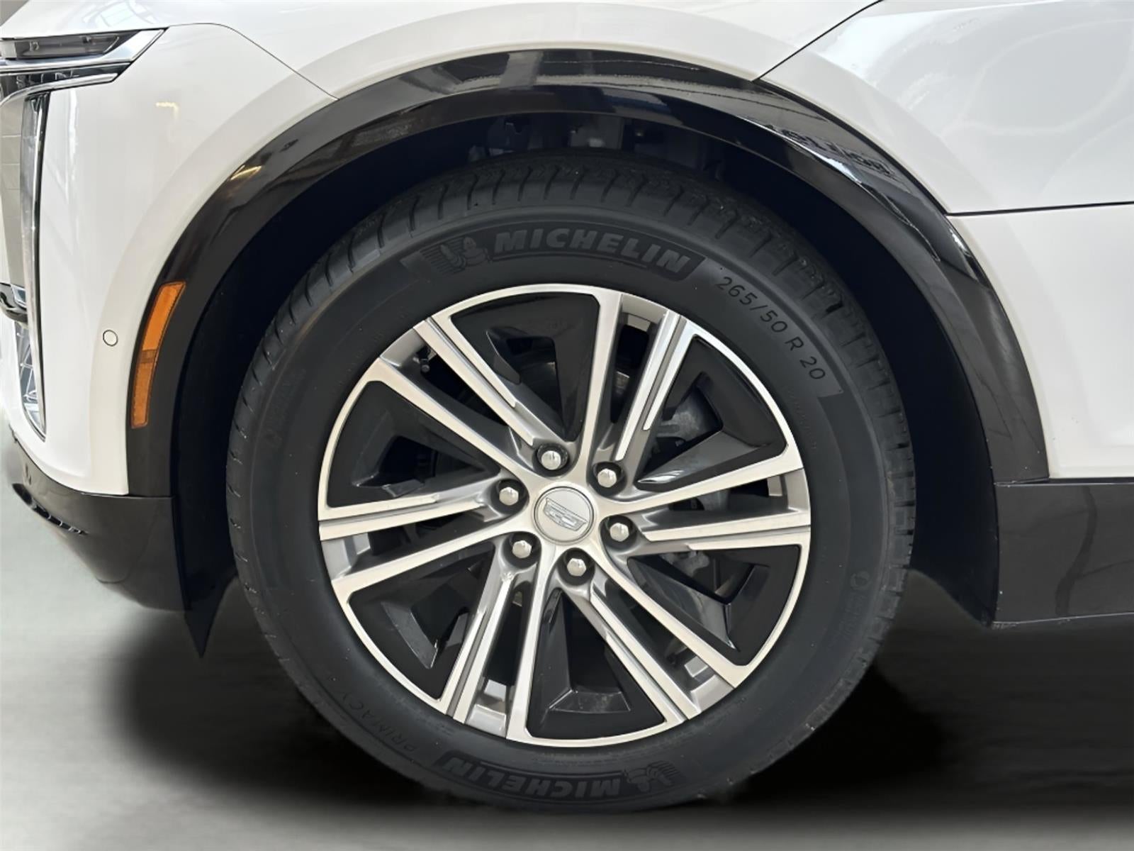 2024 Cadillac LYRIQ Luxury 1