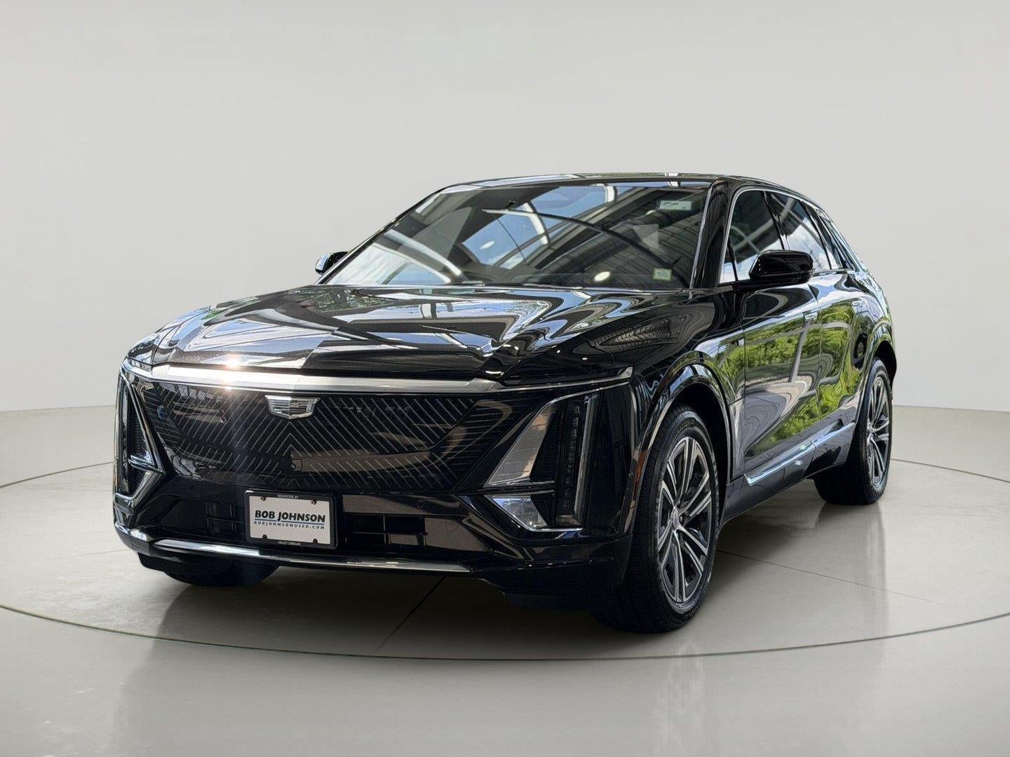 2024 Cadillac LYRIQ Luxury 1