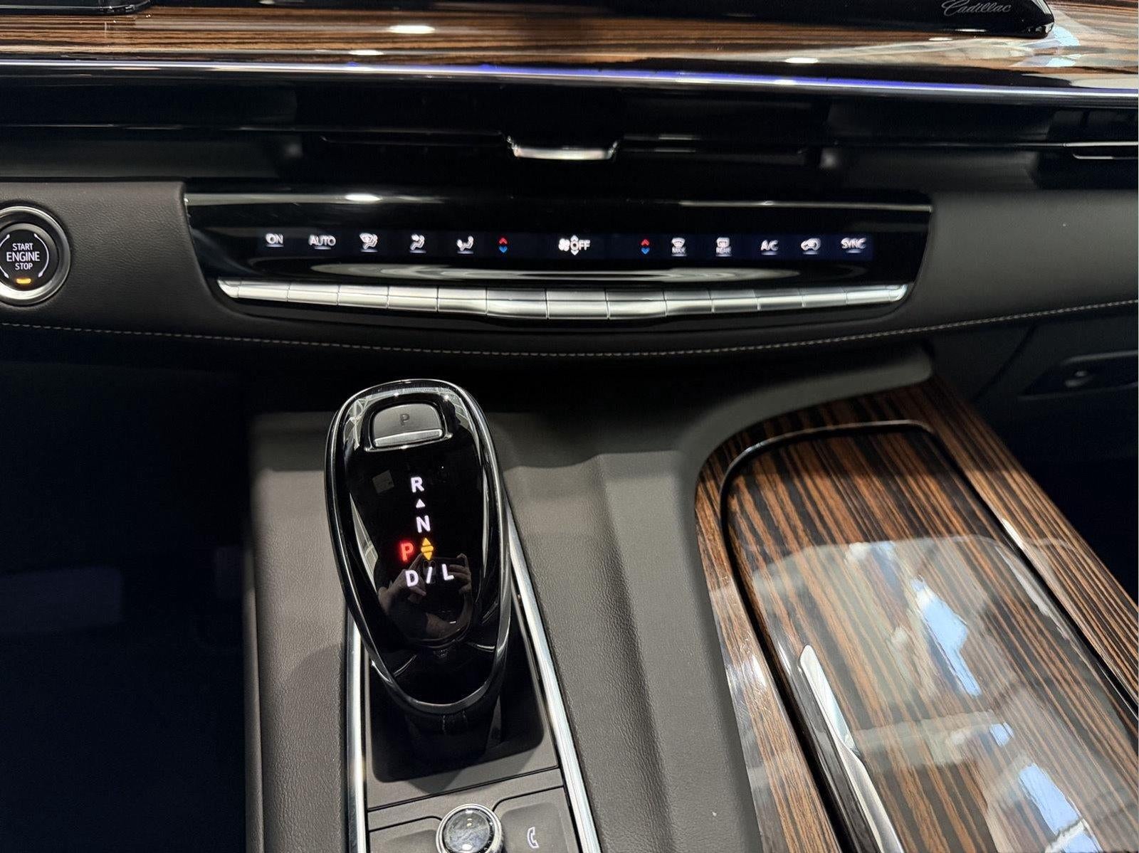 2024 Cadillac Escalade Luxury