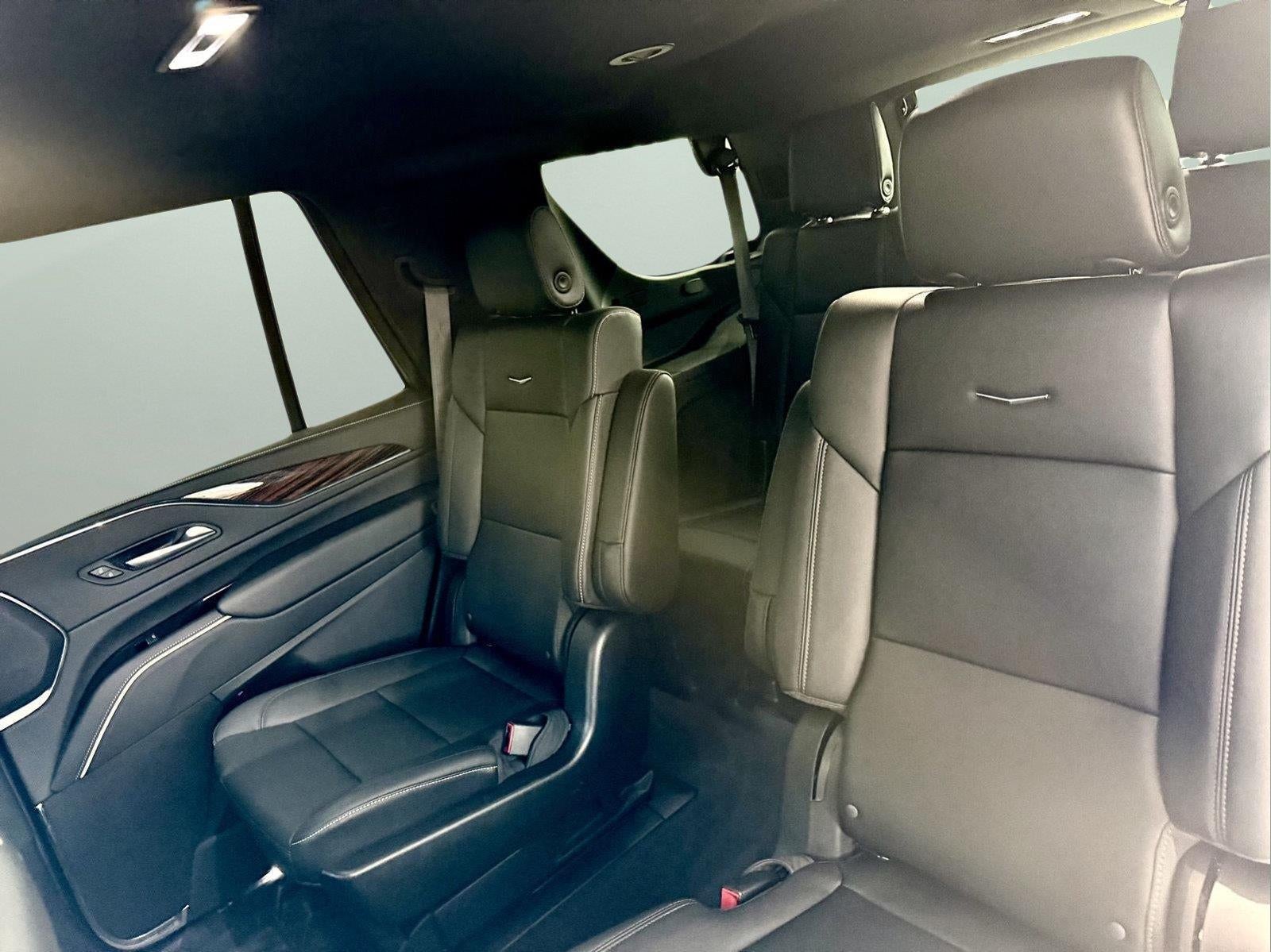 2024 Cadillac Escalade Luxury
