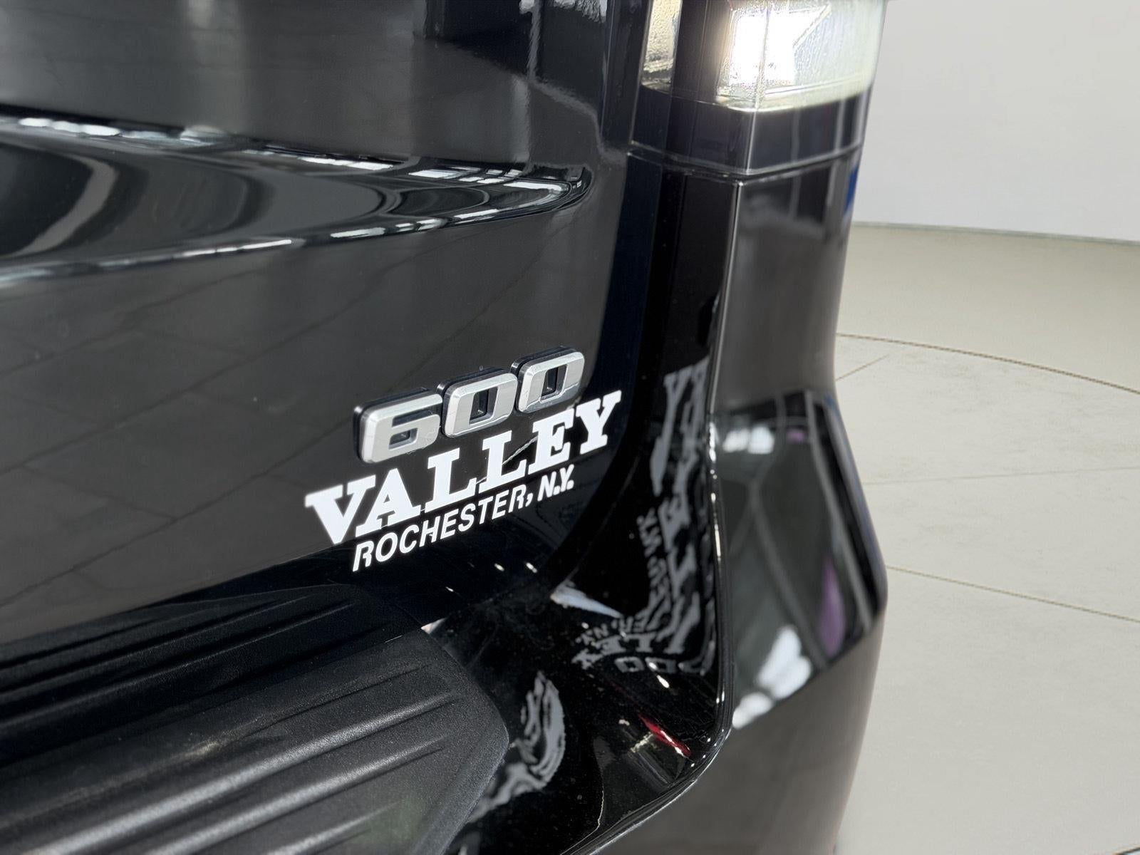 2024 Cadillac Escalade Luxury