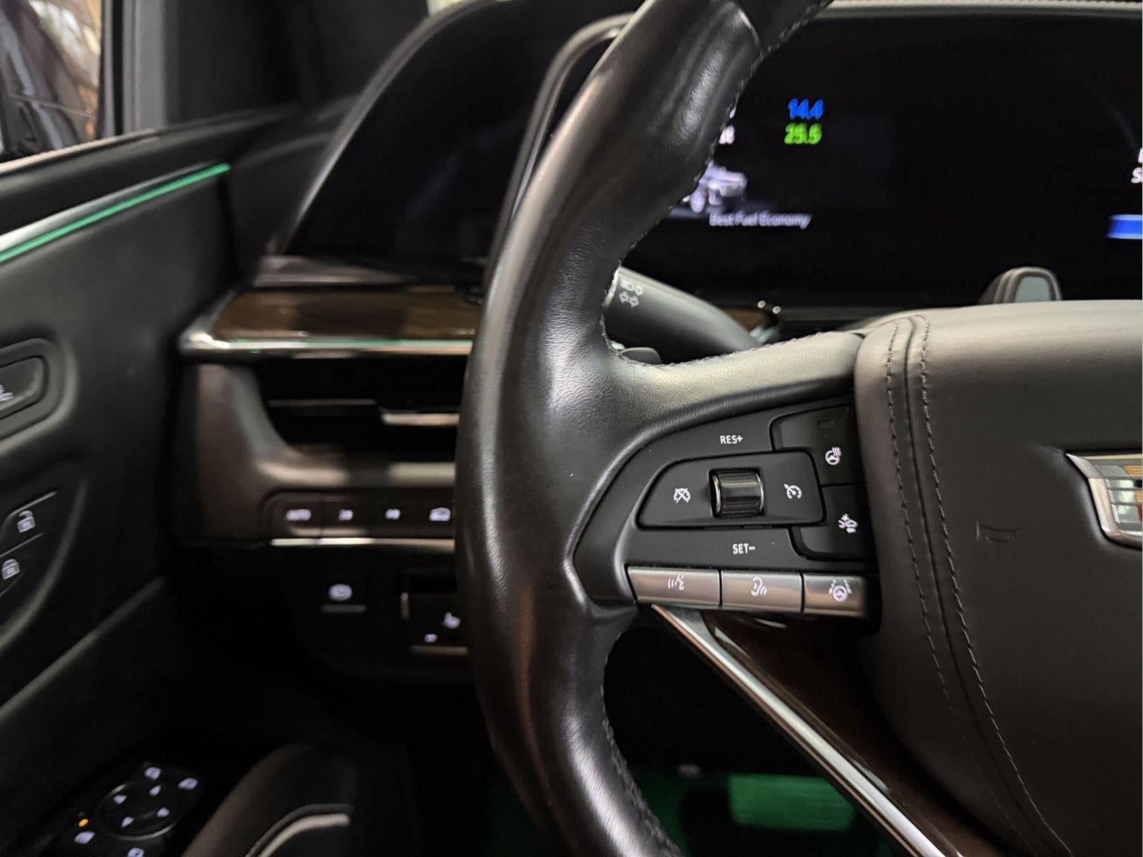 2023 Cadillac Escalade 4WD Sport Platinum