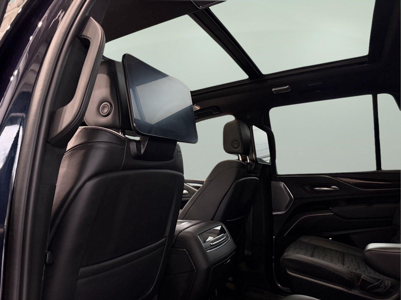 2023 Cadillac Escalade 4WD Sport Platinum