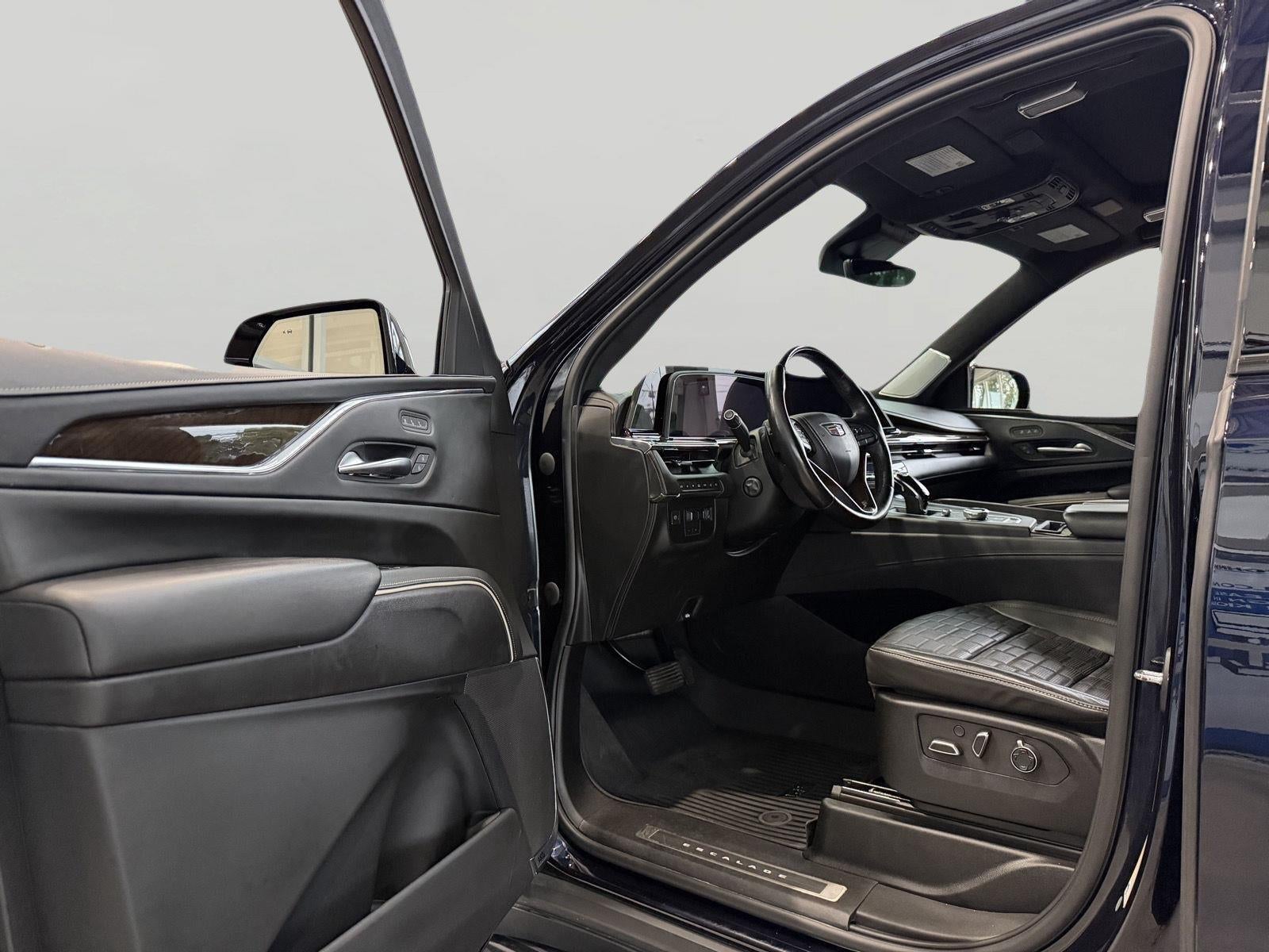 2023 Cadillac Escalade 4WD Sport Platinum