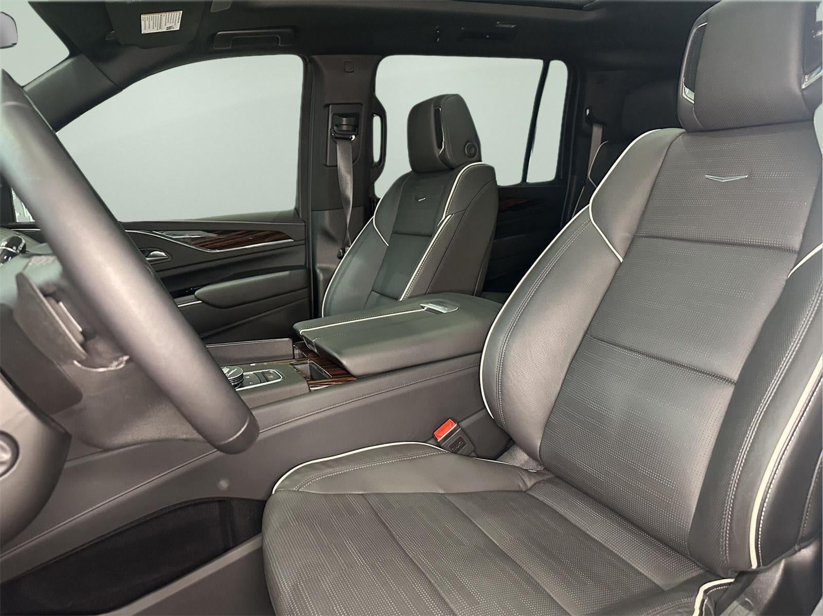 2024 Cadillac Escalade ESV Premium Luxury