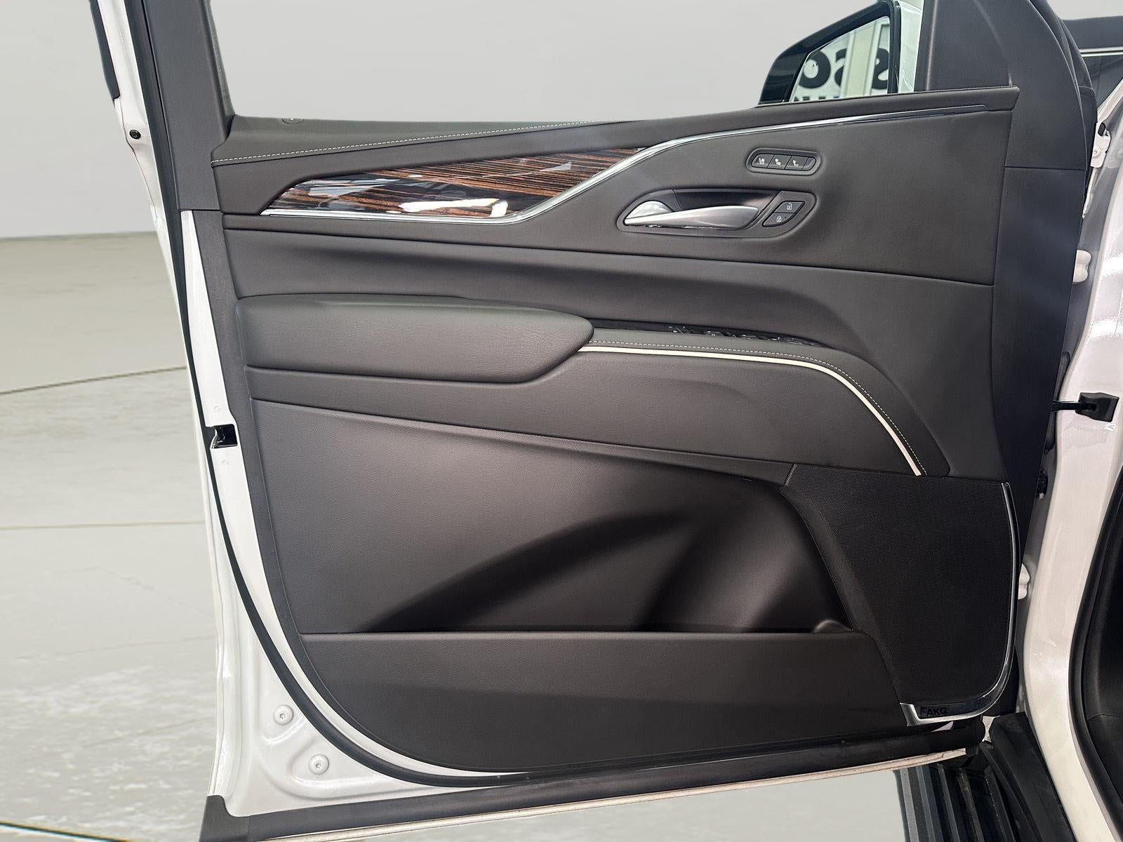 2024 Cadillac Escalade ESV Premium Luxury