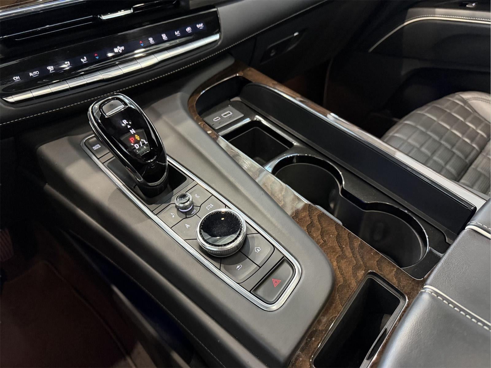 2022 Cadillac Escalade ESV Premium Luxury Platinum