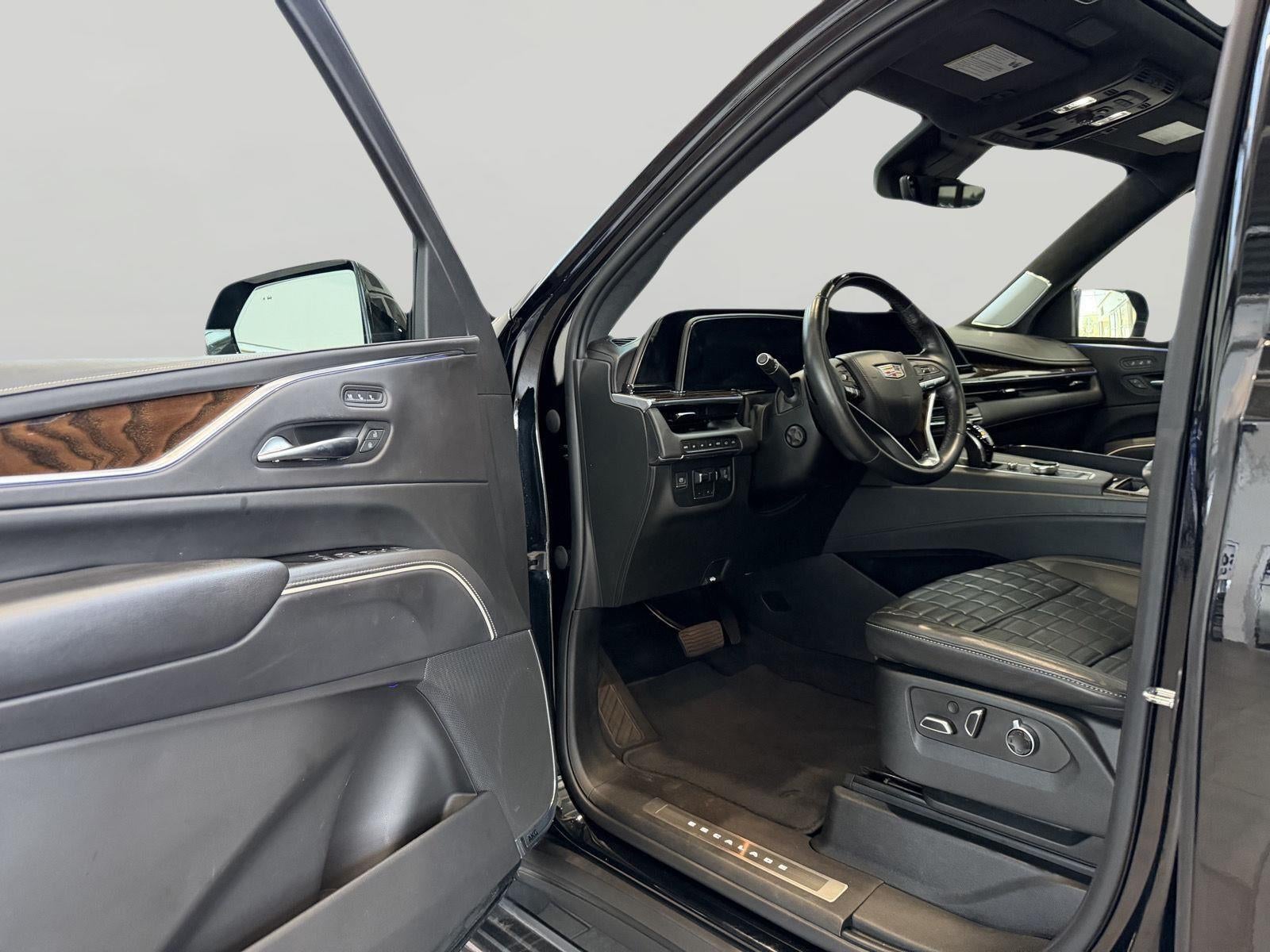 2022 Cadillac Escalade ESV Premium Luxury Platinum